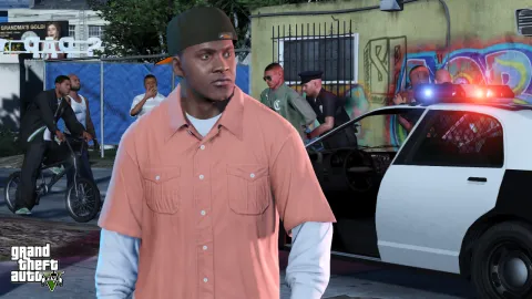 Franklin watches the cops detain some thugs