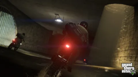 Making a loud getaway with the jewels