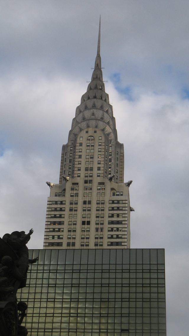 The Chrysler Building - iGrandTheftAuto